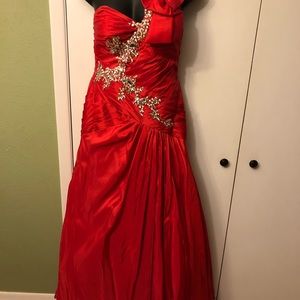 Tony Bowls prom dress